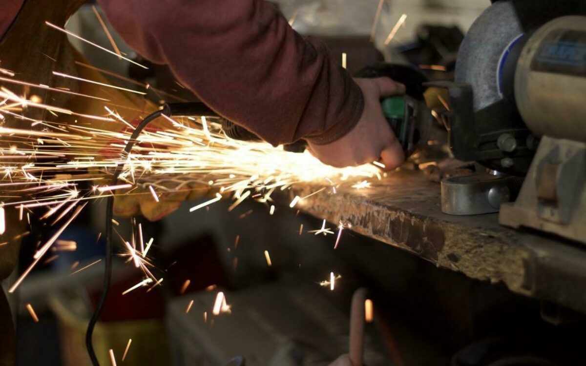 1610450733metall und elektroindustrie pixabay 1610450733metall und elektroindustrie pixabay